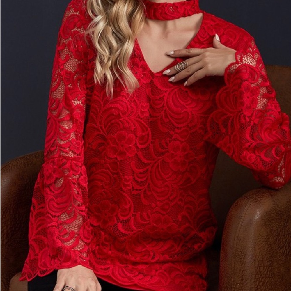 Poppy Red Choker Neck Lace Tunic
Suzanne Betro - Picture 3 of 6